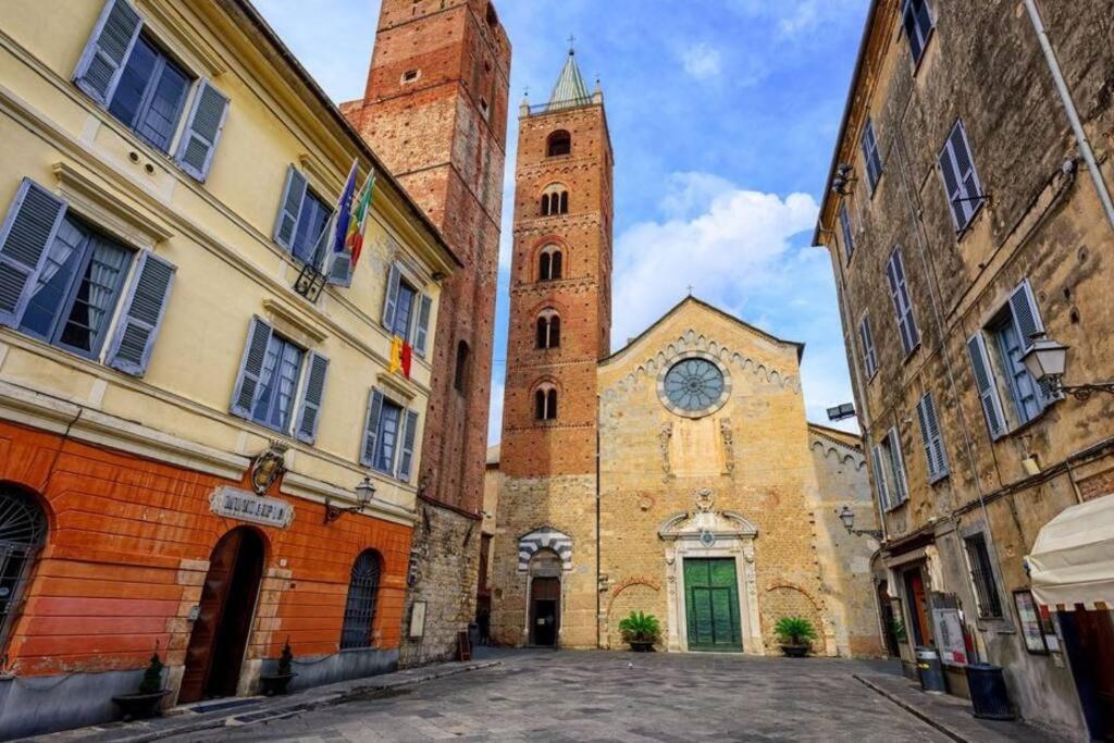 Ampio Appartamento Per 9 Persone A Pochi Passi Dal Mare Albenga Extérieur photo